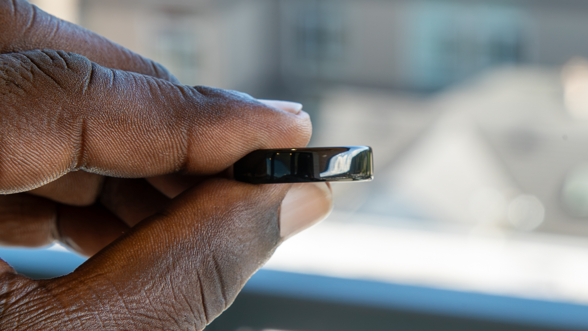 Holding the Oura Ring 5