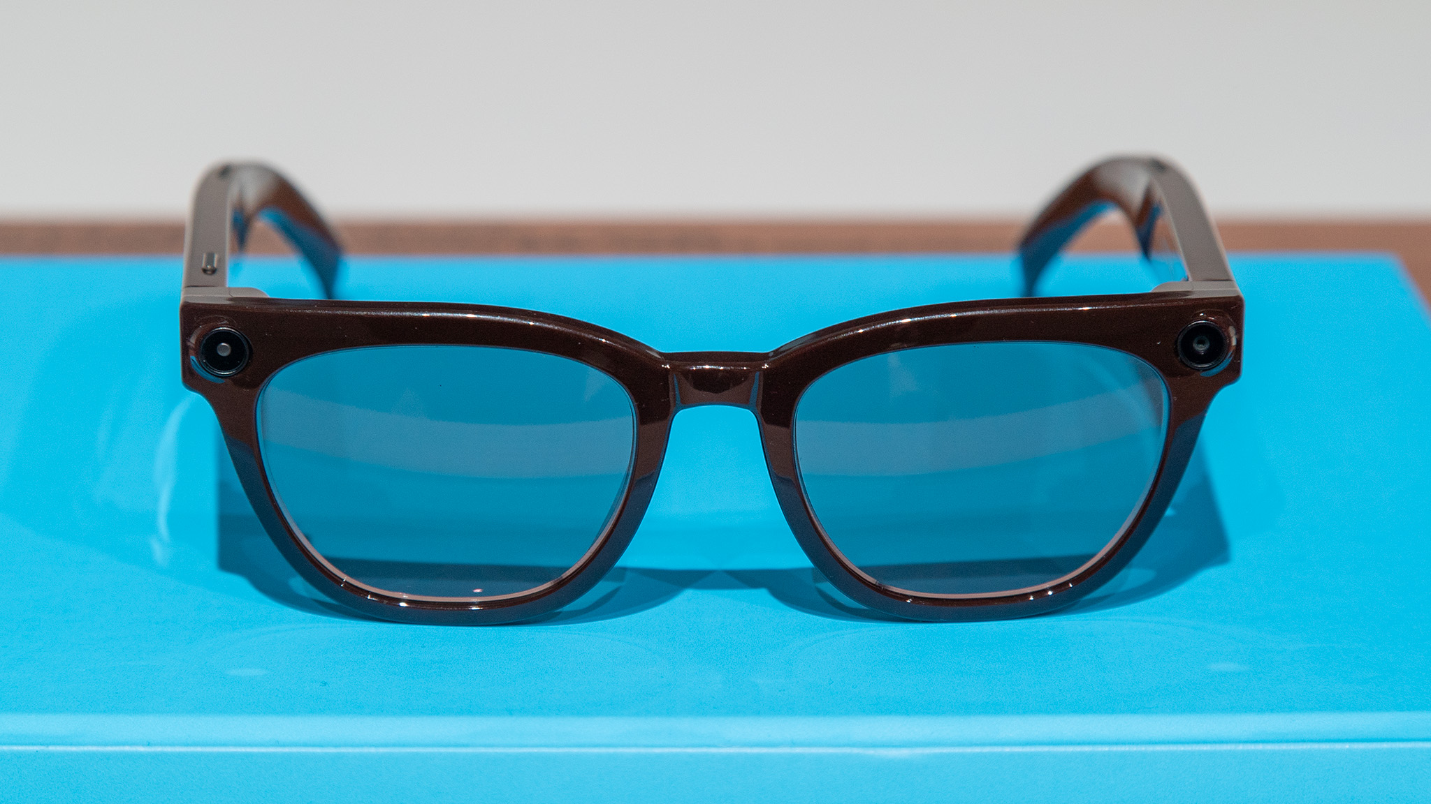 Hands-on with Samsung Glasses with Warby Parker and Gentle Monster styles