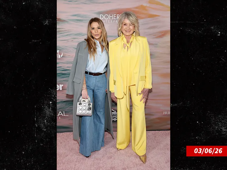 Daisy Toye and martha stewart getty 2