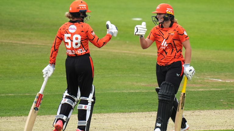 Dani Gibson made 18 off 6 at the end of the SunRisers innings