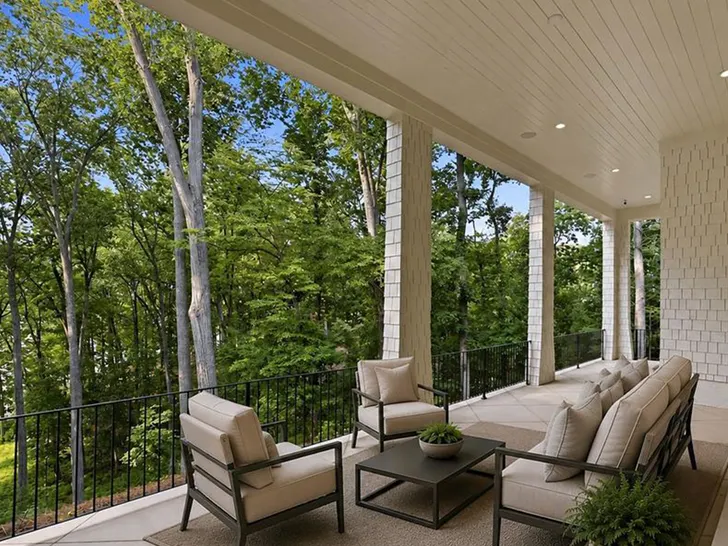 0731-DJ-Moore-Charlotte-Home-For-Sale-Sub3
