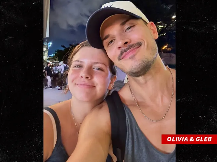 Olivia Savchenko Gleb Savchenko instagram