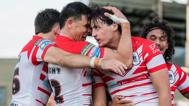 Super League: St Helens keep slim play-off hopes alive after stirring second half earns 46-16 win over Wakefield Trinity | Rugby League News