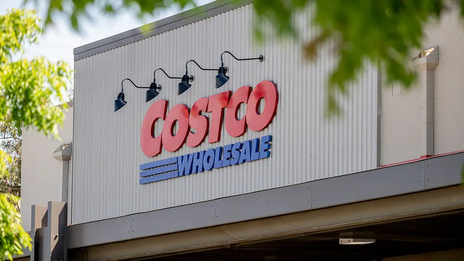 costco-storefront