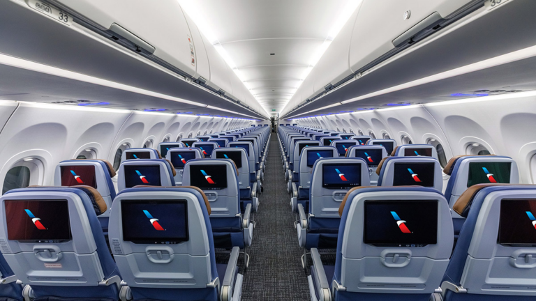 American Airlines Reverses Course: 4K Screens Return to Every Narrowbody Seat