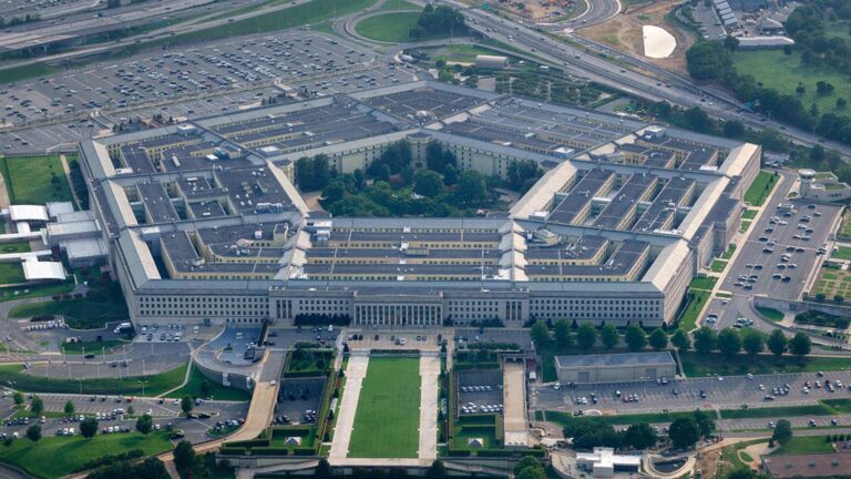 Pentagon Fires Editor and Publisher of U.S. Military Newspaper