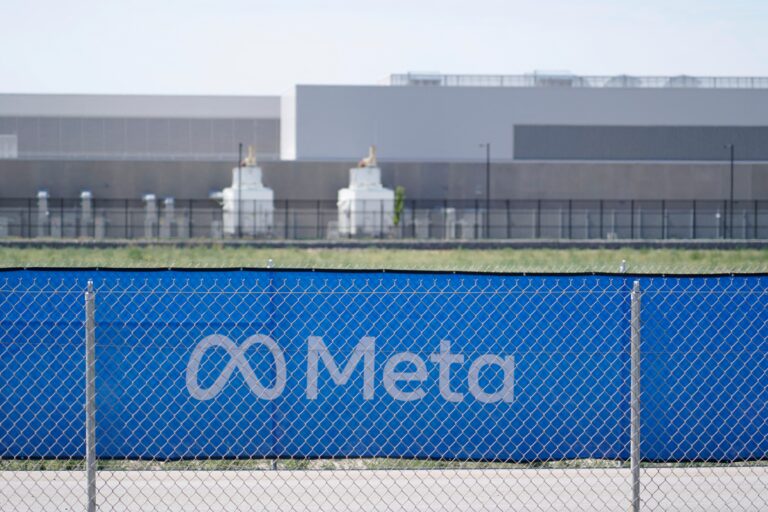 Meta Data Center Robots Expose Two-Stage Automation Squeeze on Skilled Technicians