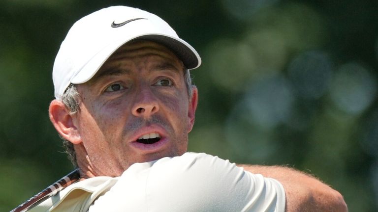 Rory McIlroy made a bogey-free start to the second of three FedExCup Playoffs 
