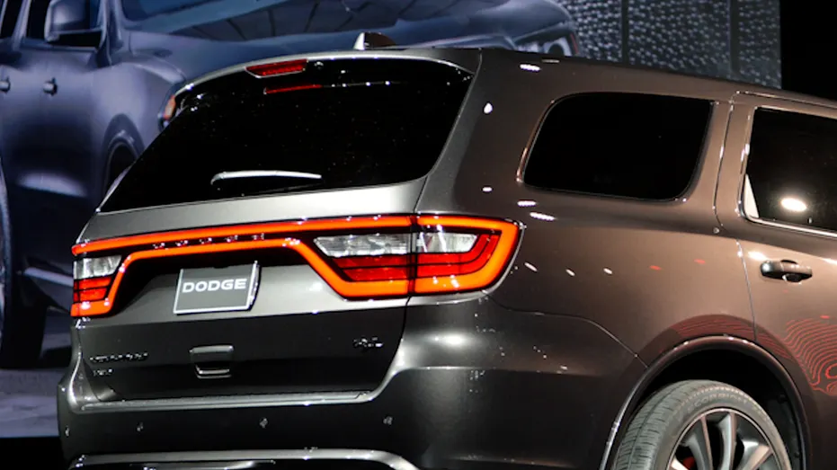 spoiler on brown suv
