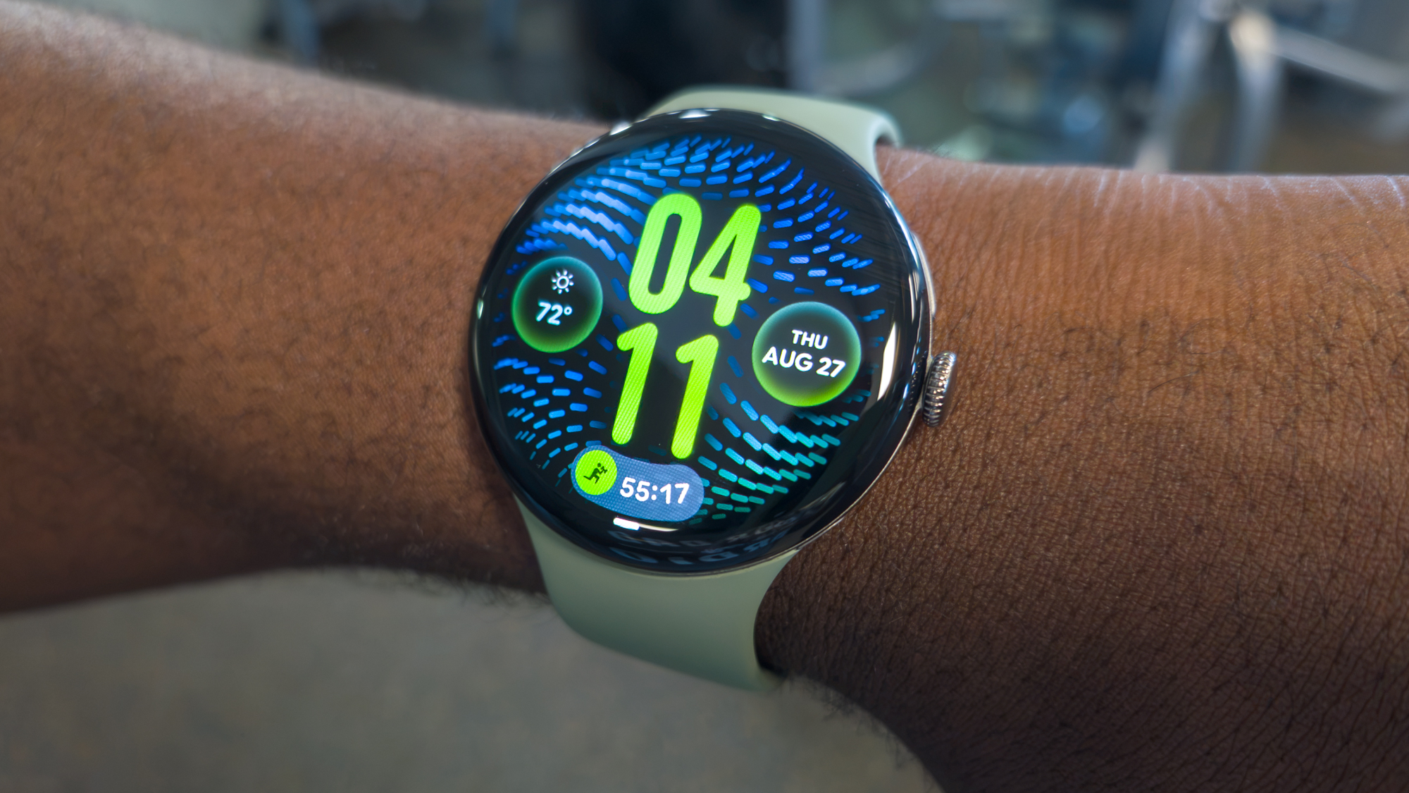 Workout At a Glance icon on the Pixel Watch 5