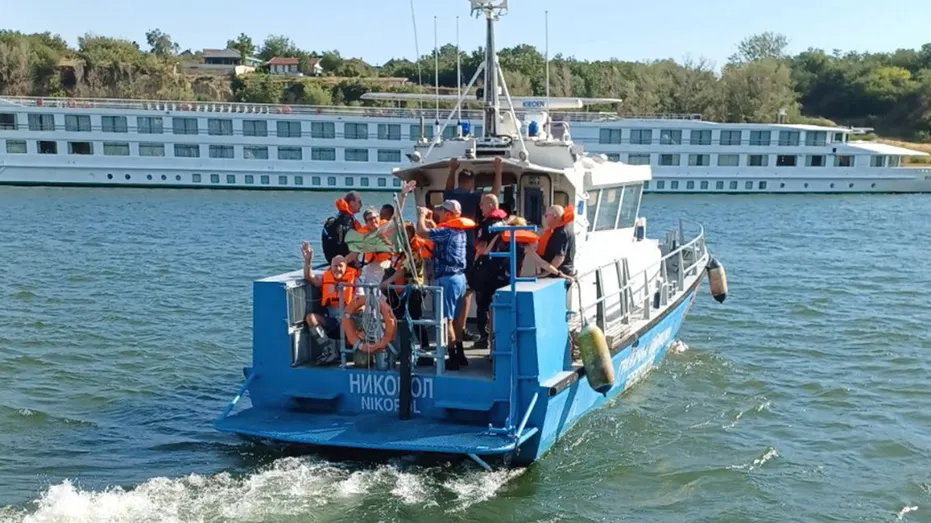 Passengers rescued from Viking Ullur ship