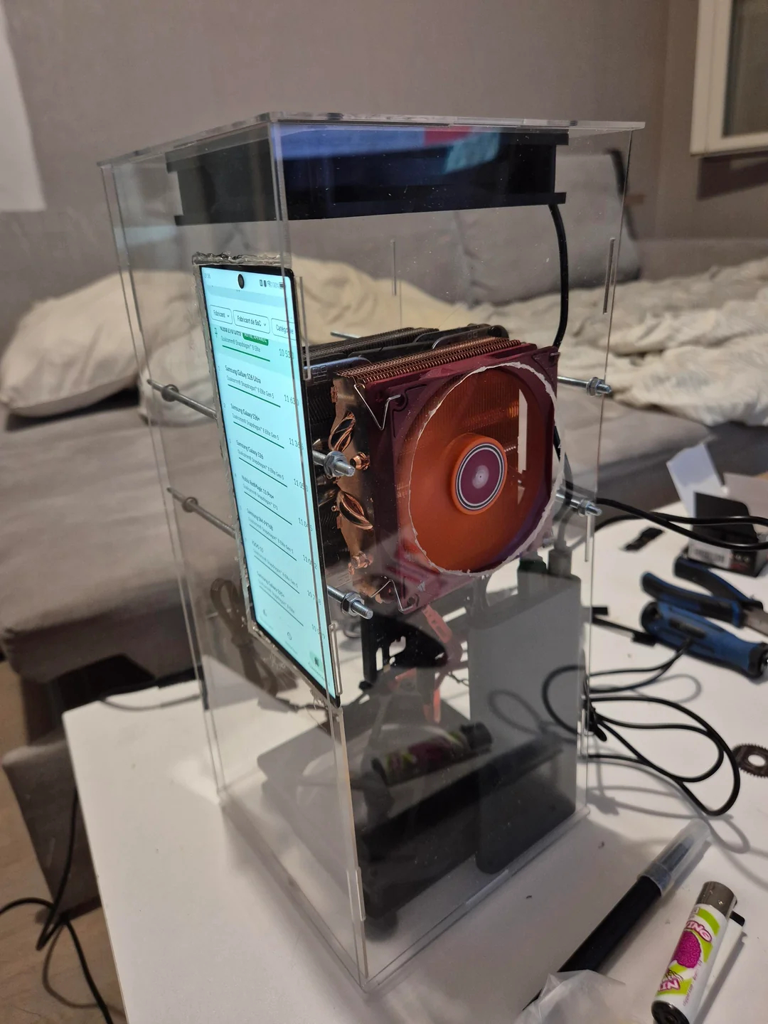 Nubia Z70 Ultra running a PC game