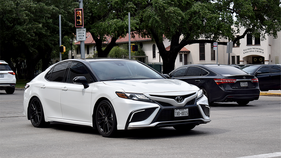 Toyota Camry Hybrid 2025-2026 model year