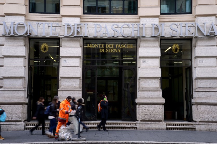 World's Oldest Bank Bids $39.8B for Two Rivals While Fighting Off Intesa