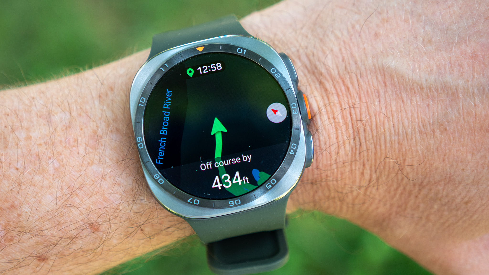 Getting turn-by-turn navigation with the trail running feature on a Samsung Galaxy Watch Ultra 2