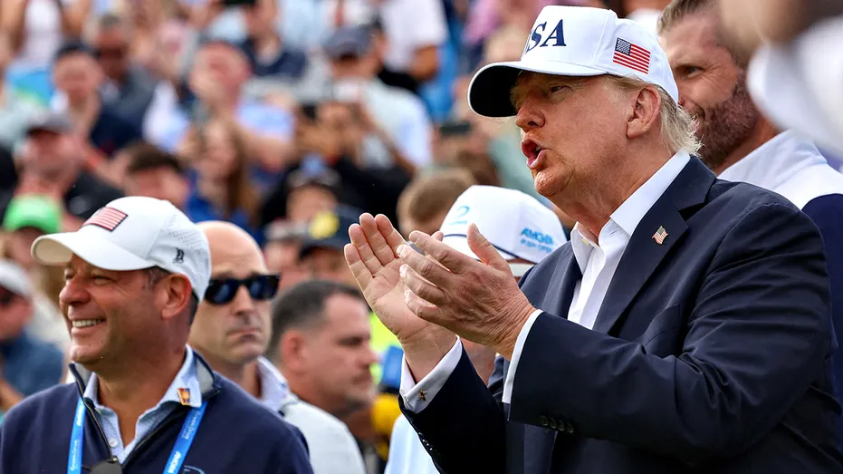Donald Trump clapping