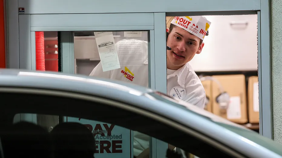 In-N-Out Burger employee