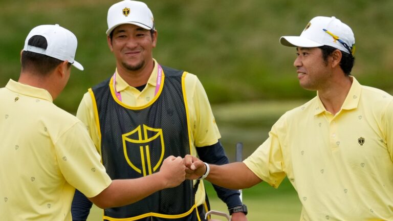 Presidents Cup: International Team stun Team USA with session sweep in Friday foursomes to build shock lead at Medinah | Golf News