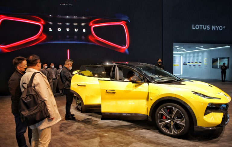 China’s EV Makers Race to Beat Tesla With Ultra-Fast Charging In Under 10 Minutes