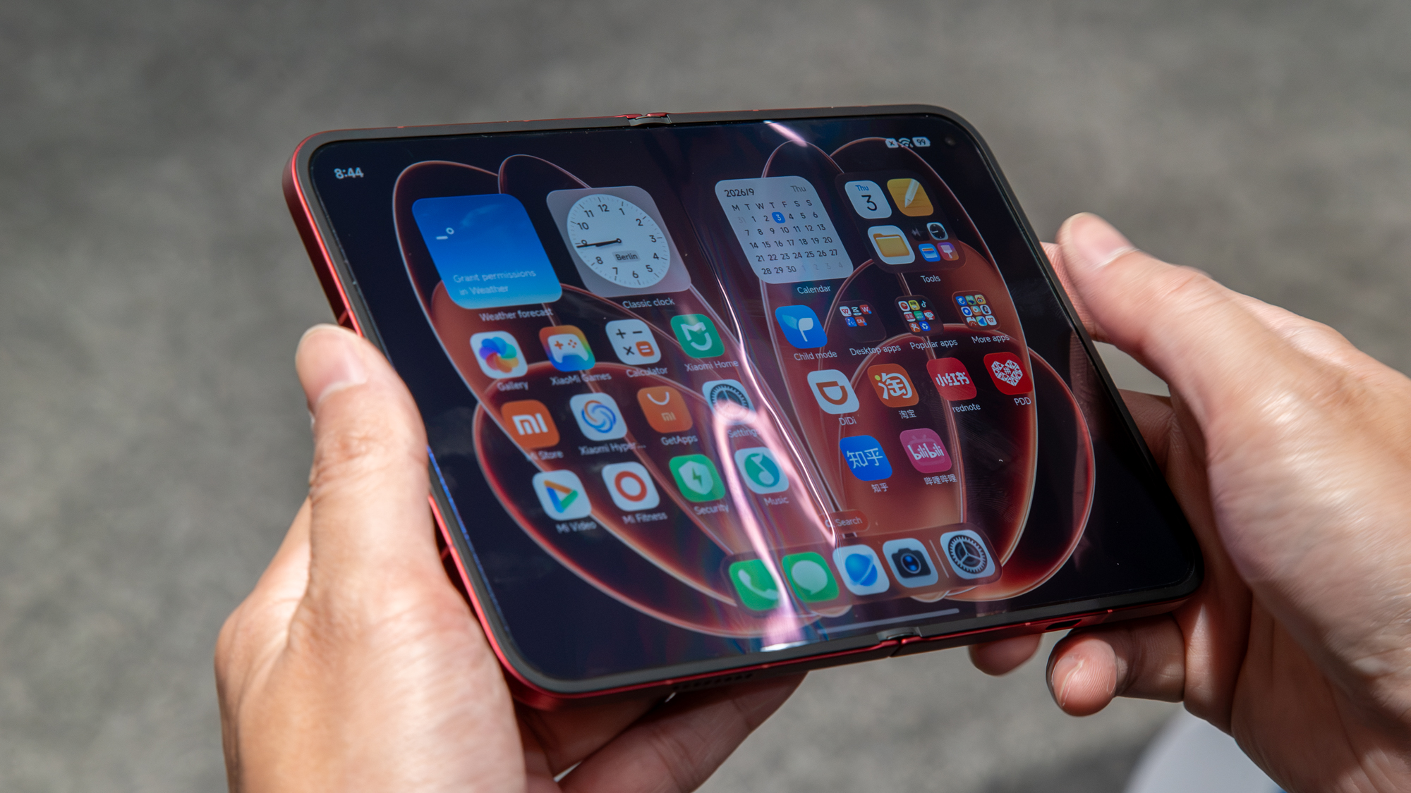 The Xiaomi 18 Fold crease