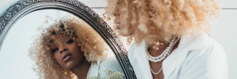Mirror Work for Body Image: A Mindfulness Practice