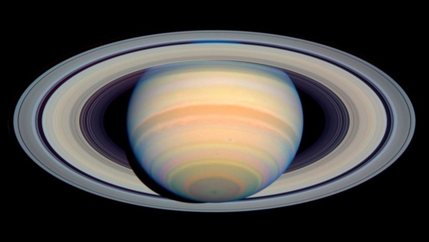 Saturn South Pole Decagon Confirmed: Gas Giants May Grow Polygons at Both Poles