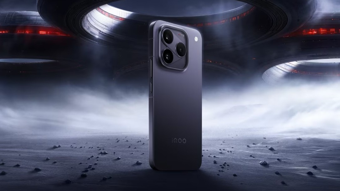 iQOO 16 back