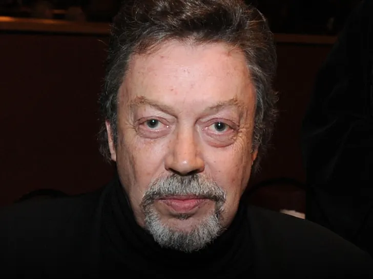 main-tim-curry-getty-1