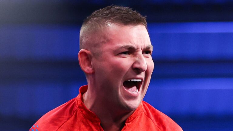 World Grand Prix Darts LIVE! Latest scores, updates, highlights as Luke Humphries, Gerwyn Price, James Wade in quarter-final action | Darts News