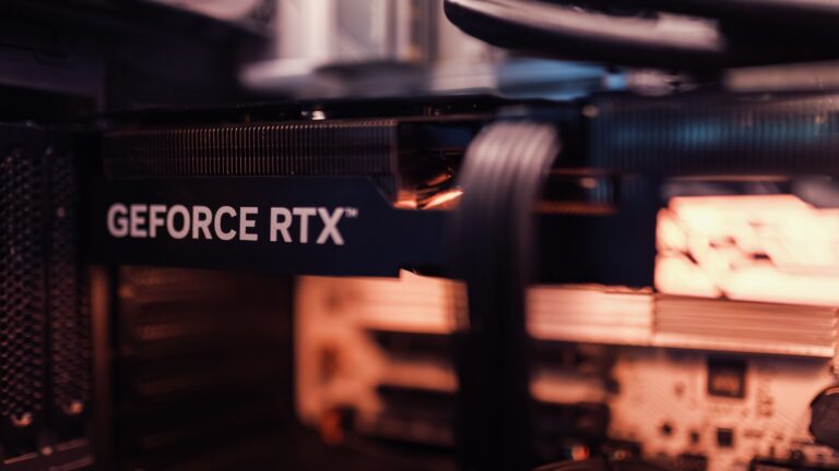 RTX 5090 Adapter Cable Pushes Wire to 11.73A: Power Limit Cannot Fix Imbalance