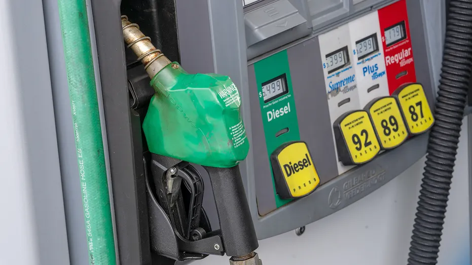 Gas pump