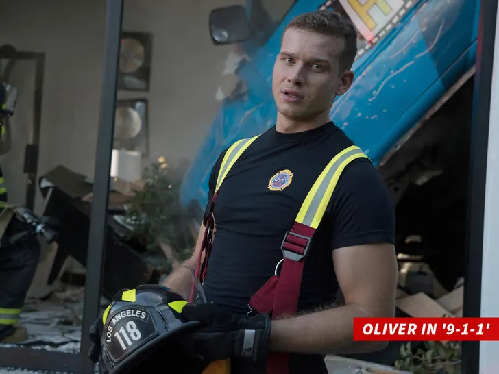 Oliver Stark in 9-1-1_