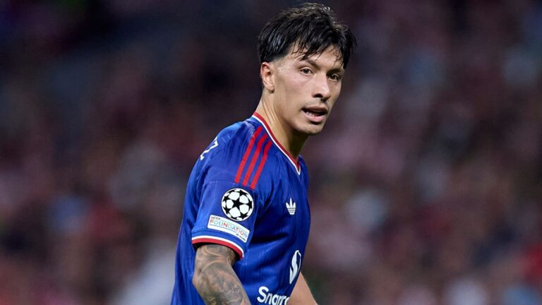Lisandro Martinez: Man Utd defender apologises for outburst and holds talks with Jason Wilcox and Michael Carrick | Football News