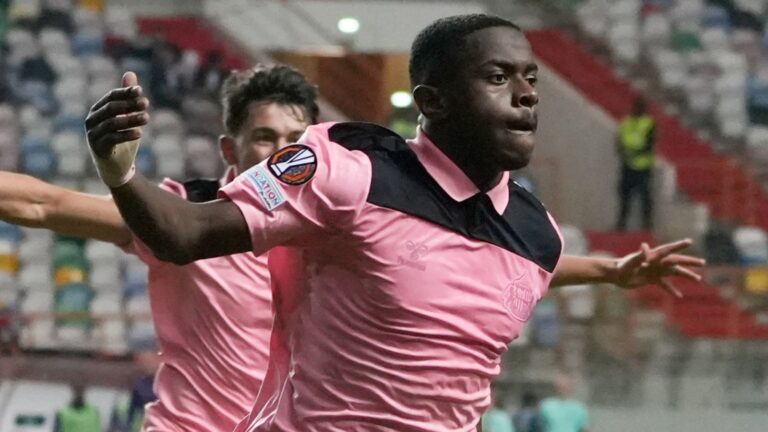 Torreense 1 – 2 Sunderland