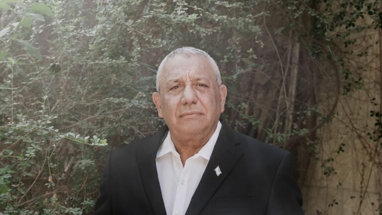 The Former General Who Could End the Netanyahu Era