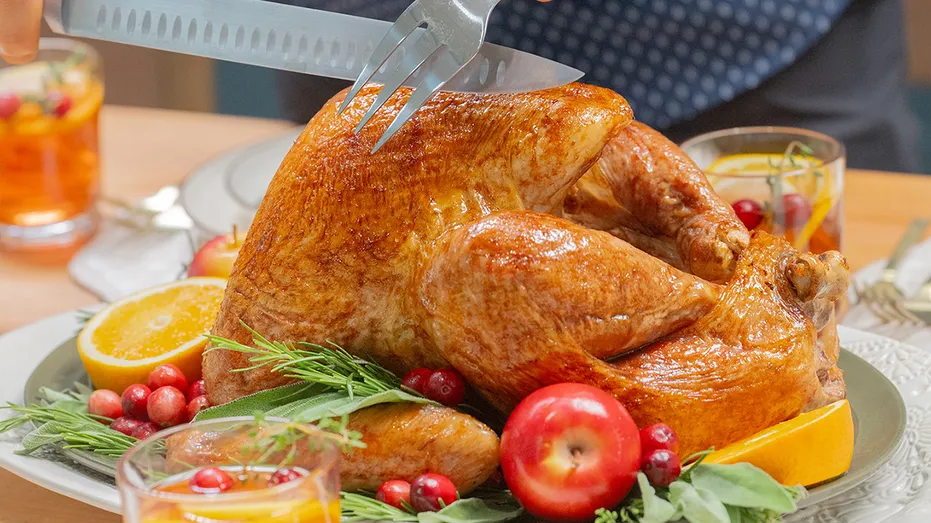 Walmart turkey holiday basket