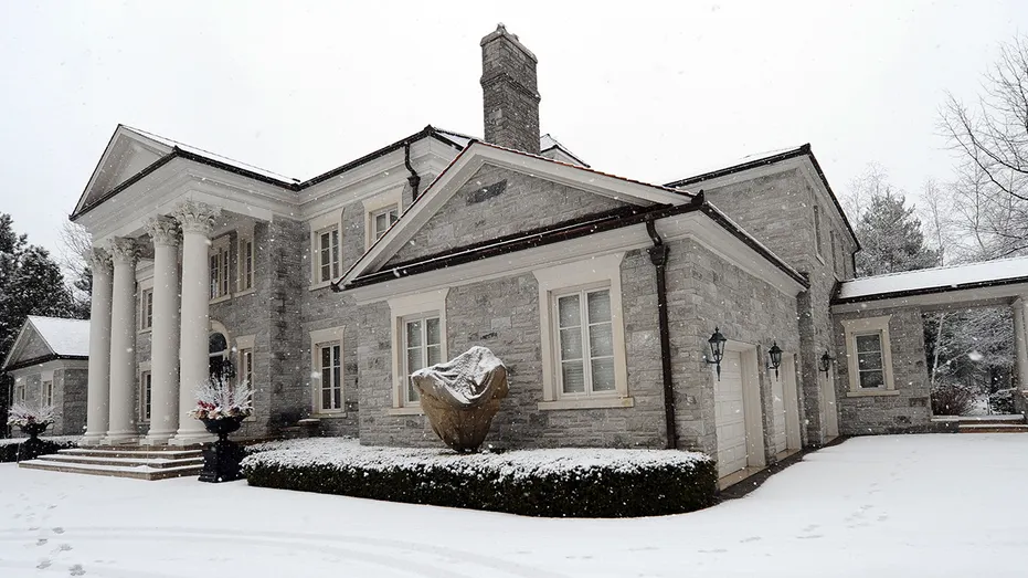 Expensive home in Bridal Path neighborhood