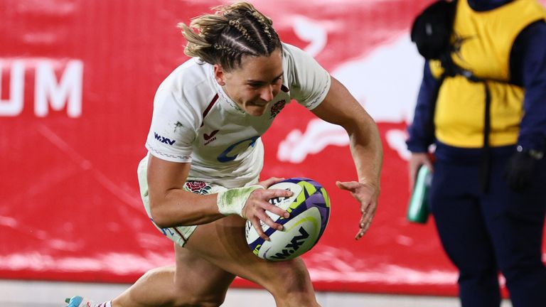 Wing Claudia Moloney-MacDonald scored four tries as England's Red Roses thrashed the USA in New Jersey