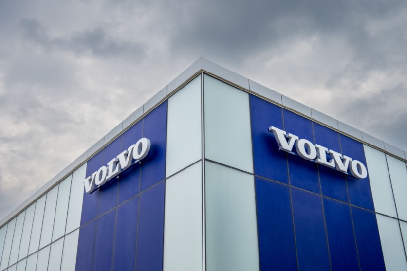 Volvo Cars Pulls 2026 Guidance as China Sales Crater and US Recovery Lags